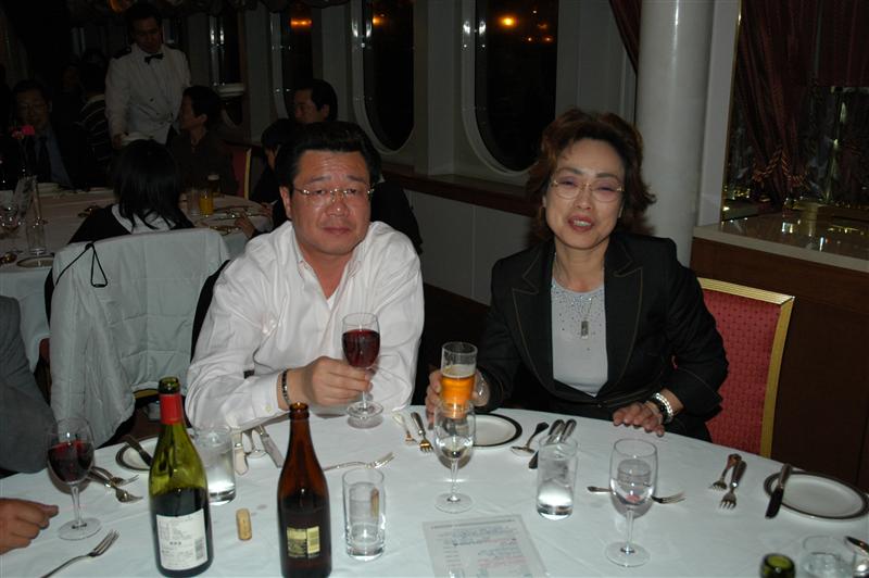 �͂ƃo�X�ŏ��铌���i�C�g�c�A�[