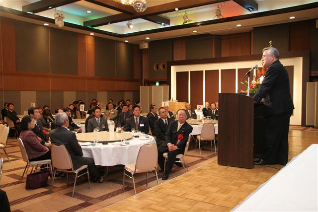 ���{�m�����͂�ł̍����V�N��