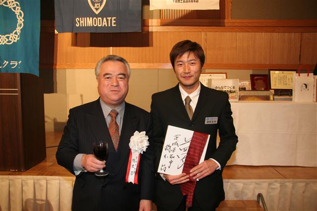 ���{�m�����͂�ł̍����V�N��