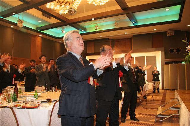 ���{�m�����͂�ł̍����V�N��