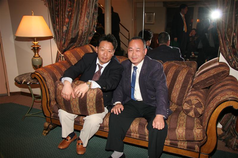 �͂ƃo�X�ŏ��铌���i�C�g�c�A�[