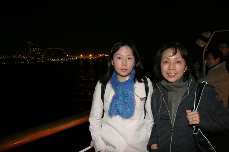 �͂ƃo�X�ŏ��铌���i�C�g�c�A�[