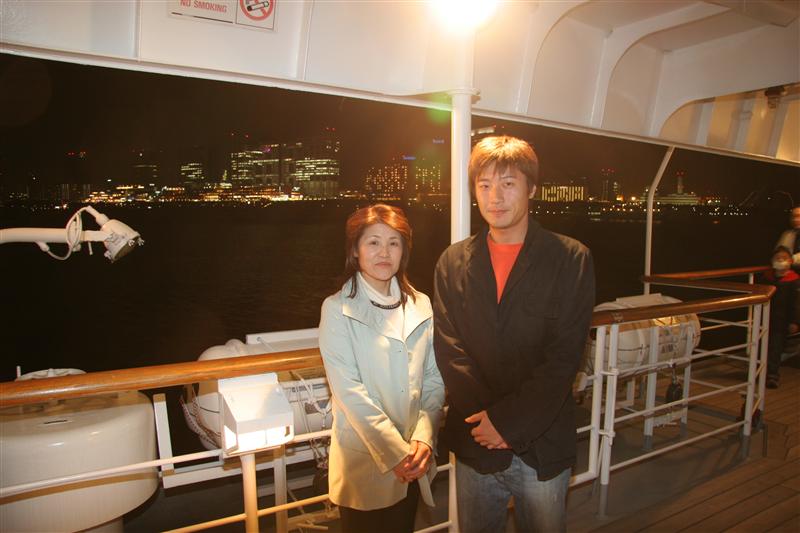 �͂ƃo�X�ŏ��铌���i�C�g�c�A�[