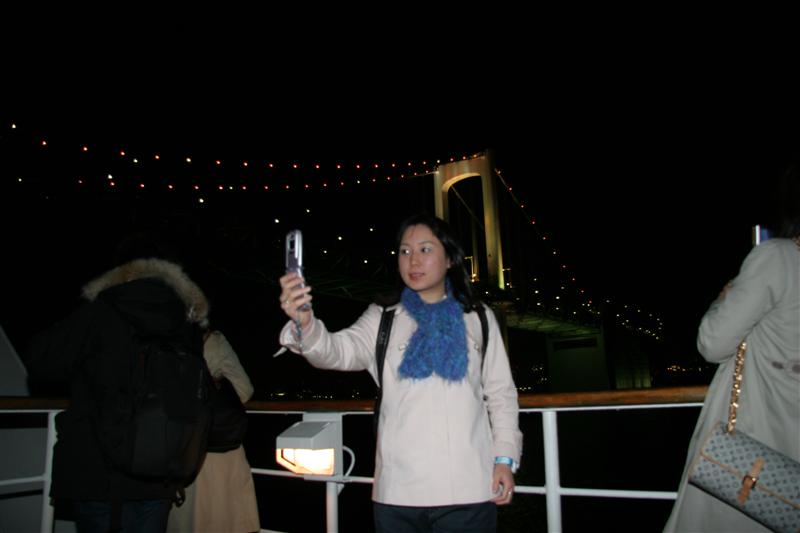 �͂ƃo�X�ŏ��铌���i�C�g�c�A�[