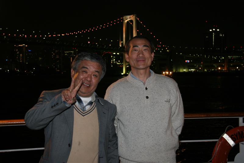 �͂ƃo�X�ŏ��铌���i�C�g�c�A�[